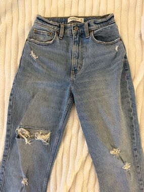 Abercrombie 90s Ultra High-rise Curve Love Jeans size 25 Short